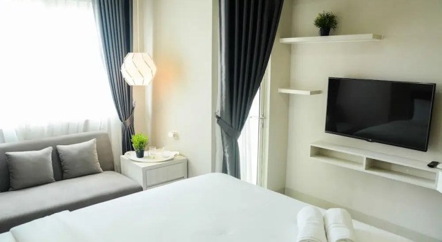 Sophisticated Studio at The Oasis Apartment, Rezervovat Apartmán Cikarang West Java
