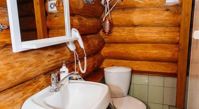 Turisticheskaya derevenka Ecotel, Prenota Hotel Kirillov 