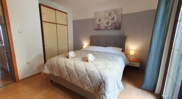 Apartmani Majic, Забронировать Отель Отели и гостиницы Макарска, рядом с Набережная Рива (Макарска), Отель