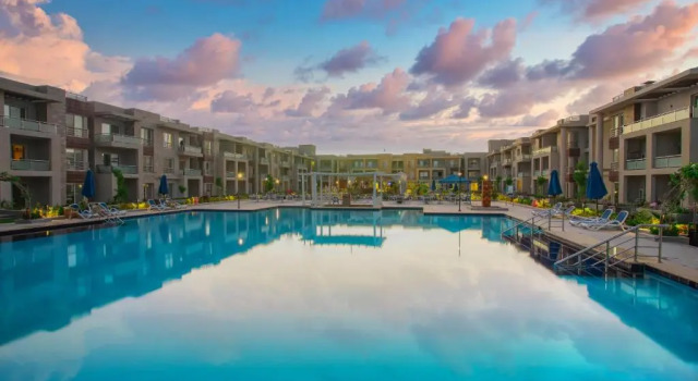 Полулюкс с видом на бассейн Elite Residence Tulip & Aqua Park