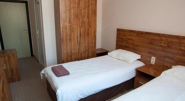 Hostel Izida 2, Book Hostel / Vandrerhjem Dobritj 