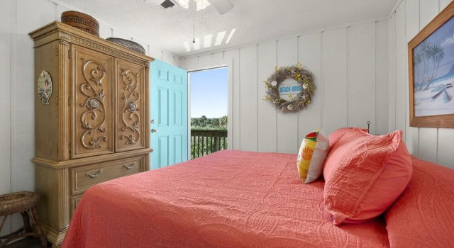 Cozy Cottage by Distinctive Beach Rentals, Rezervovat Rekreační dům Flagler Beach Florida