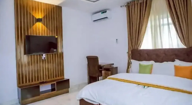 Taj Suites, Book Hotel Hotels in Ondo with Parking, Parking