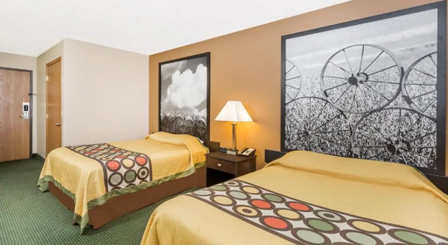 Standard Vierer Zimmer Super 8 by Wyndham Jefferson