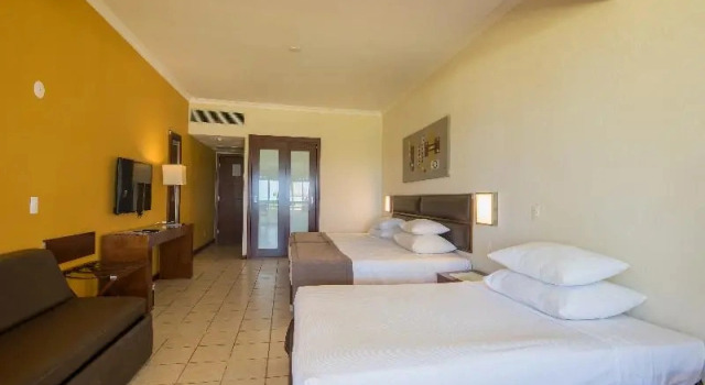 Четырёхместный семейный номер Standard с балконом Vila Galé Cabo - All Inclusive