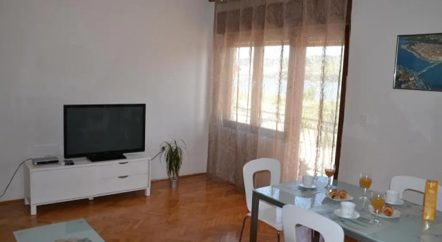 Apartments Marin1 - near the beach, Varaa Huoneisto Hotellit Split-Dalmatia pysäköinnillä, Pysäköinti
