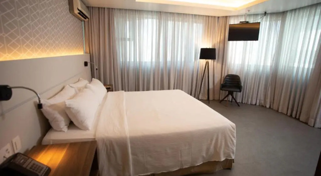 Номер Deluxe Master Porto Alegre Hotel - Av Carlos Gomes, Próximo ao Consulado Americano
