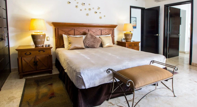 Corto Maltes 205 Ocean Front Condo 2bd 2 Bath, Rezerwuj Apartament Playa del Carmen Quintana Roo