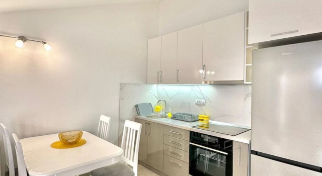 Семейные апартаменты с видом на море Seaside Apartments Zlokovic