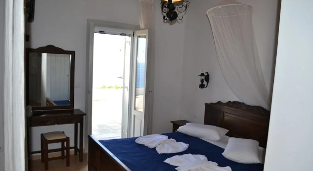 Villa Ioanna Green-grey- Vacation Houses for Rent Close to the Beach, Забронировать Вилла Киония Тинос
