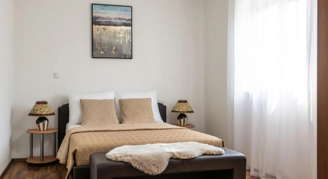 Beautiful Home in Vrecari With Wifi and 4 Bedrooms