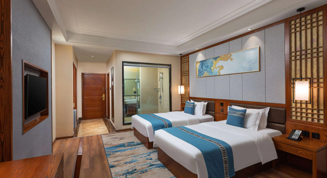 Days Hotel by Wyndham Dali High-speed Railway Station, Rezerwuj Hotel Dali Yunnan