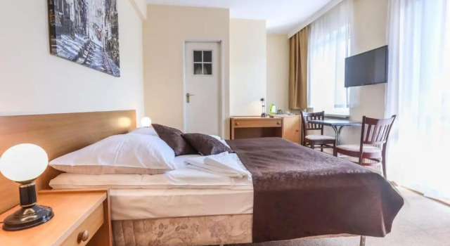Hotel Milena, Забронировать Отель Отели в центре Милювка, в центре