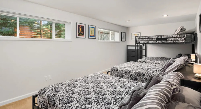 Seattle Vacation Home: The Big Top, Забронировать Дом для отпуска Виллы Сиэтла, рядом с Баптистская церковь Горы Сион, Вилла