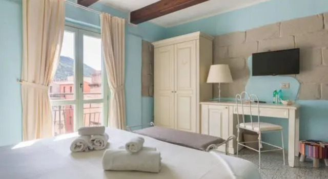 Двухместный номер Standard с балконом Madalen Guest House