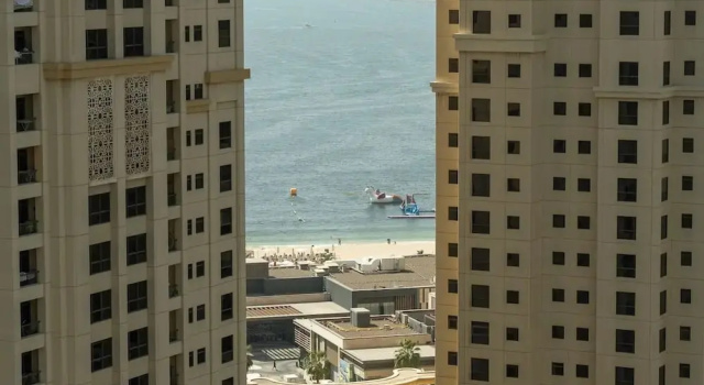 Premium 1-bedroom Apartment in Dubai Marina, Забронировать Апартаменты/квартира Отели Эмирата Дубая с парковкой, рядом с Торговый центр The Beach, Парковка