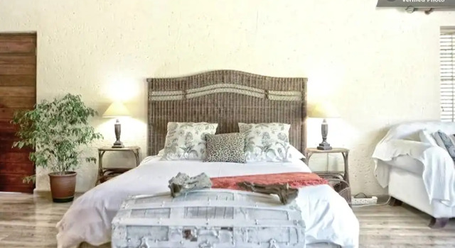 50 on Shepherd Boutique Guest House, Забронировать Гостевой дом Отели Йоханнесбург с парковкой, рядом с Ferndale Village Shopping Centre, Парковка