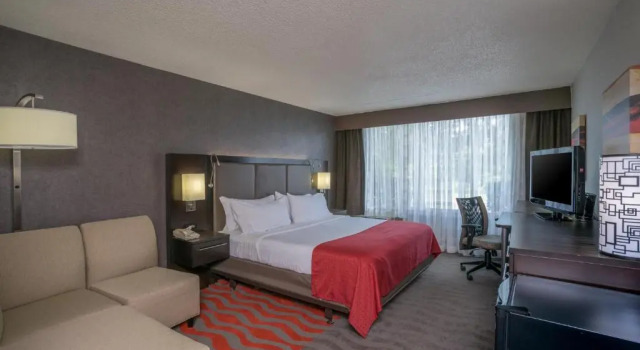 Двухместный номер Standard Holiday Inn Harrisburg I-81 Hershey Area by IHG