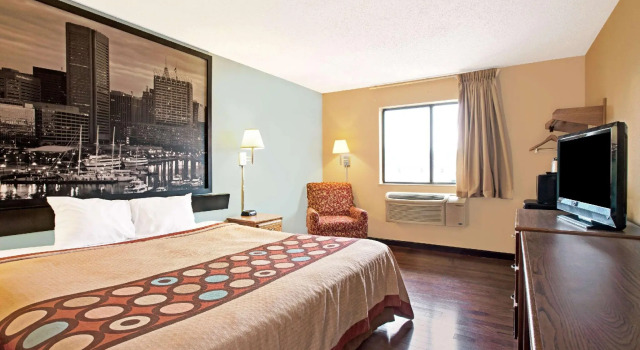 Номер Deluxe Super 8 by Wyndham Baltimore/Essex Area