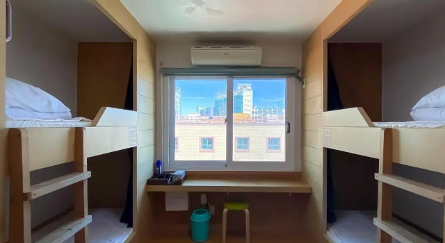 Кровать в общем номере (мужской номер) Backpackers Home