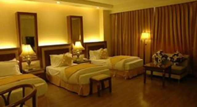 Четырёхместный номер Luxury Hotel Picasso