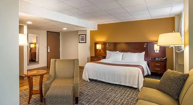 Двухместный люкс Quality Inn & Suites Virginia MN