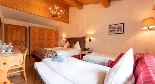 Трёхместный номер Standard Hotel Steinbock Pontresina