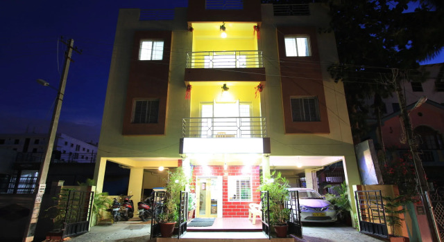 Arra Suites kempegowda Airport Hotel, Buchen Sie Hotel Yelahanka 