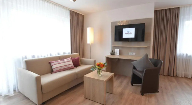 Двухместный номер Deluxe с балконом Hotel Krone