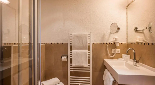 Двухместный номер Economy с балконом Alpenhof Hotel Garni Suprême