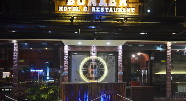 Bunker Hotel & Restaurant