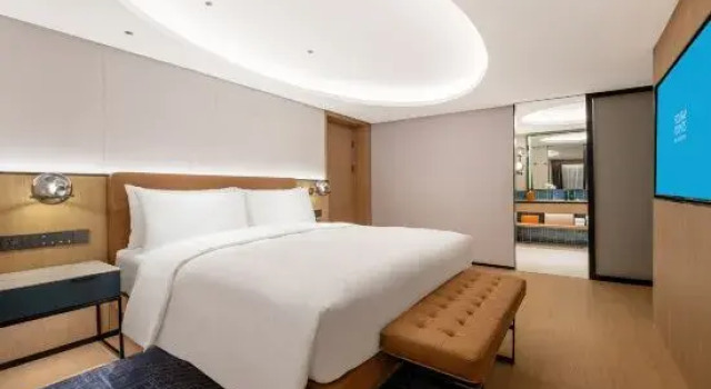 Двухместный семейный люкс с видом на город Four Points by Sheraton Kunming, Downtown