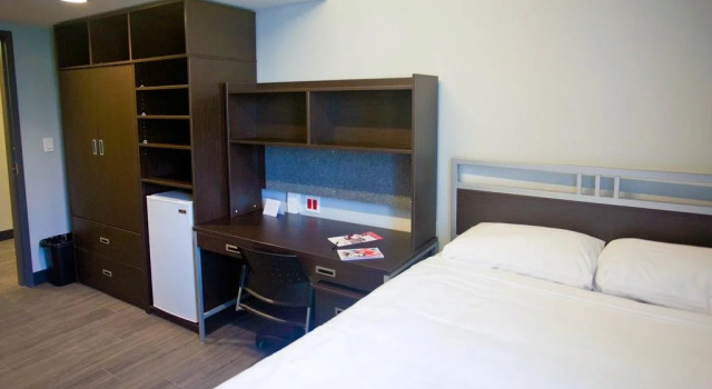Queen's University - David C. Smith House - Campus Accommodation, Varaa Hotelli Kingston 