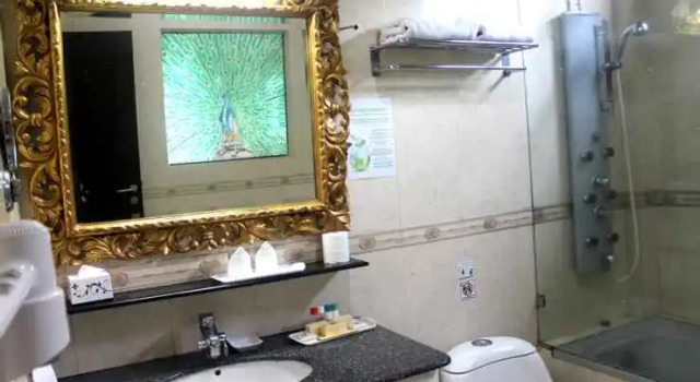 Seruni Hotel Family Room, Rezervovat Hotel Cisarua West Java