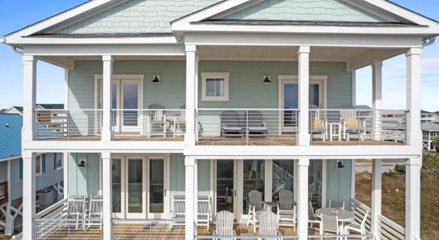 Fish-n-chips By The Sea 6 Bedroom Home by RedAwning