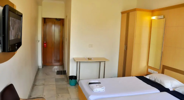 Номер Standard с балконом Nayagara Hotel