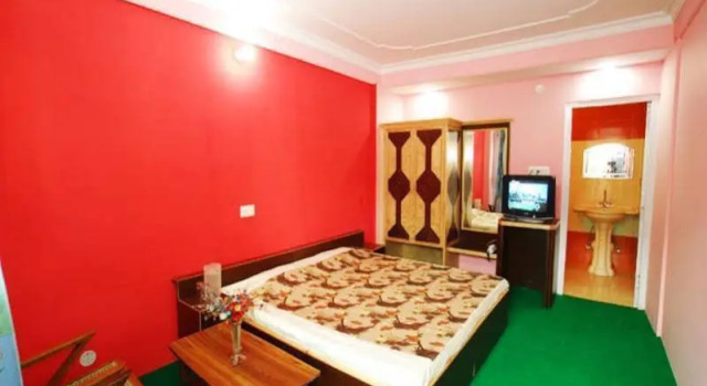 PALACE, Rezervovat Hotel Nainital Uttarakhand