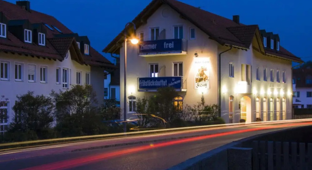 Hotel garni St.Georg, Varaa Hotelli Hotellit Baijeri pysäköinnillä, Pysäköinti