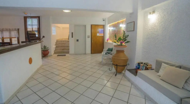 Oinoi Hotel, Réserver Hôtel Agios Kirykos Ikaría