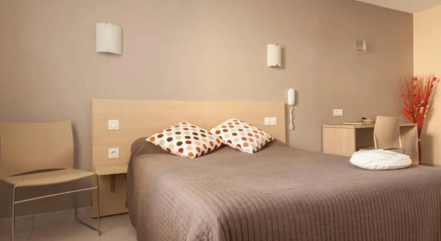 Hotel Le Flamant Rose Logis - Camargue, Varaa Hotelli Arles 
