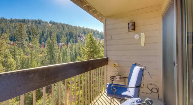 Апартаменты c 1 комнатой с балконом Cozy Condo w/ Balcony - Near Big Sky Resort!