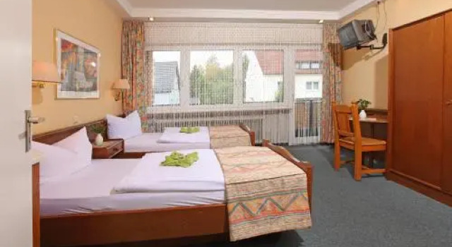JUNIPRO Hotel Schinderhannes, Book Hotel Weiskirchen Saarland
