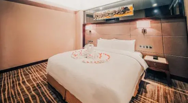 Люкс Sun City Hotel