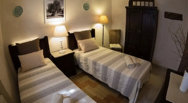Spacious Villa with Private Pool in Castellana Grotte, Забронировать Вилла Отели Кастеллана-Гротте с бассейном, Бассейн