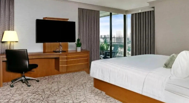Crowne Plaza Toronto Suites, Réserver Hôtel Toronto 
