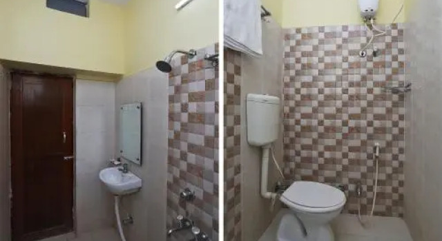Oyo 28096 Hotel Chanakya Vihar