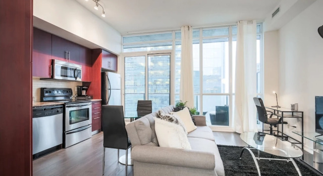 Noel Suites - Air Canada Centre, Забронировать Отель Торонто Greater Toronto Area, рядом с Театр Принцесса Уэльса
