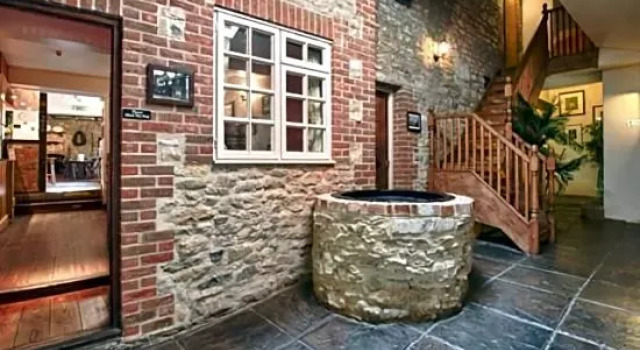 The Cross Keys