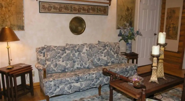 The Grand Living Bed & Breakfast, Забронировать Отель Отели Уильямс с парковкой, Парковка