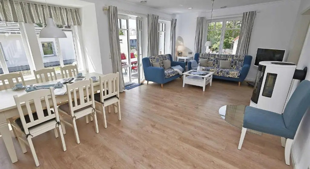 Haus "Strandlust" F408 über zwei Etagen mit Kamin, Terrasse, Garten, Забронировать Отель Остзебад-Зеллин Рюген, рядом с Sellin Südstrand